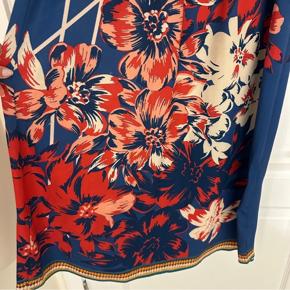 Floral V-Neck Maxi Dress - Blue and Red - Picture 8 of 12